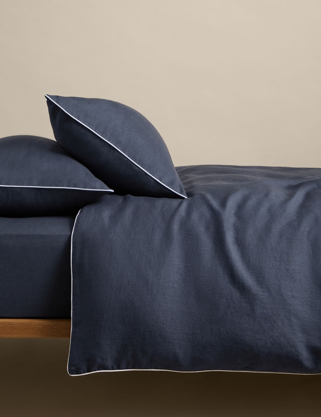 M&S Pure Linen 190gsm Bedding Set - Super King Size (6 ft) - Navy, Navy
