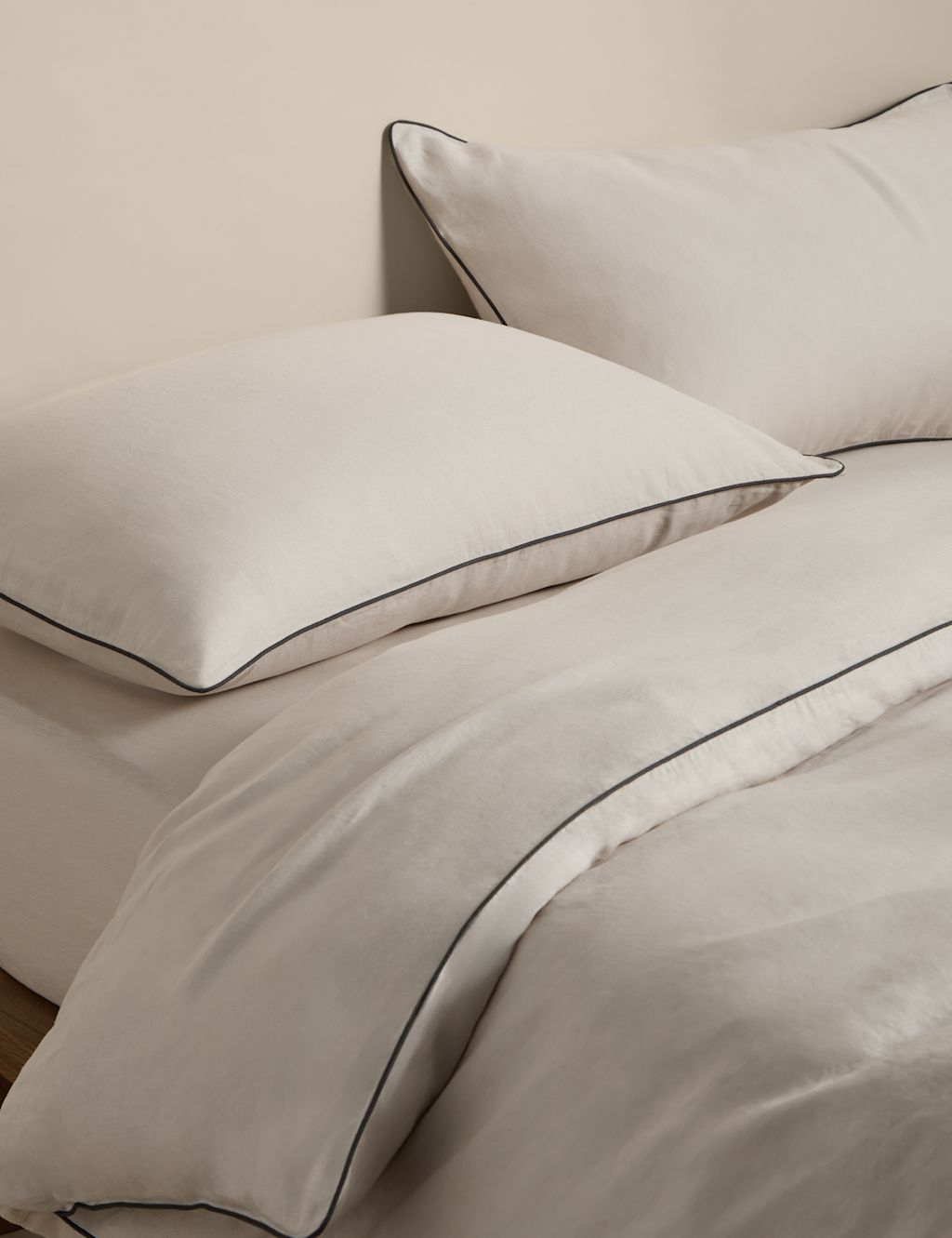 M&S Pure Linen 190gsm Bedding Set - Super King Size (6 ft), Linen