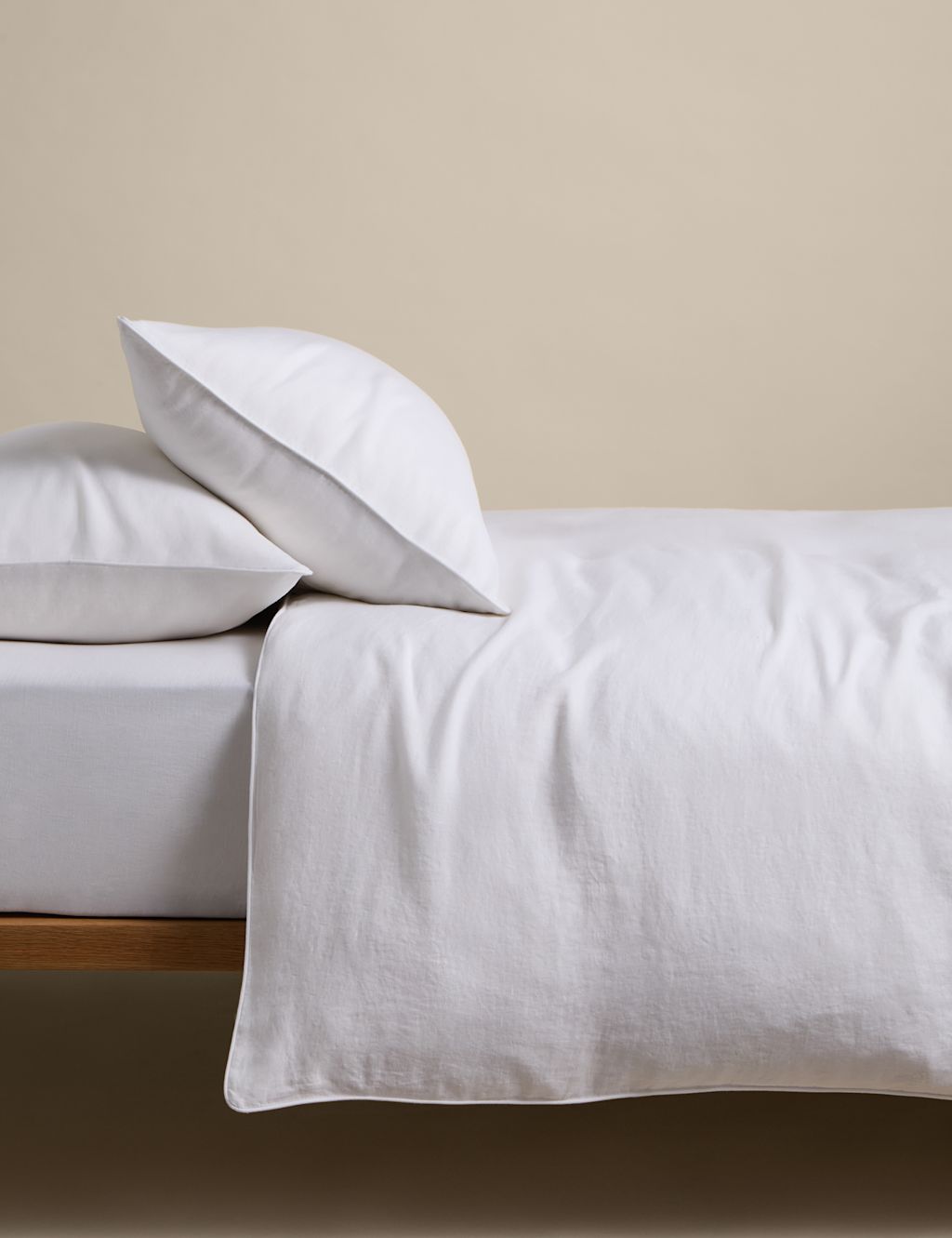 M&S Pure Linen 190gsm Bedding Set - Super King Size (6 ft) - White, White