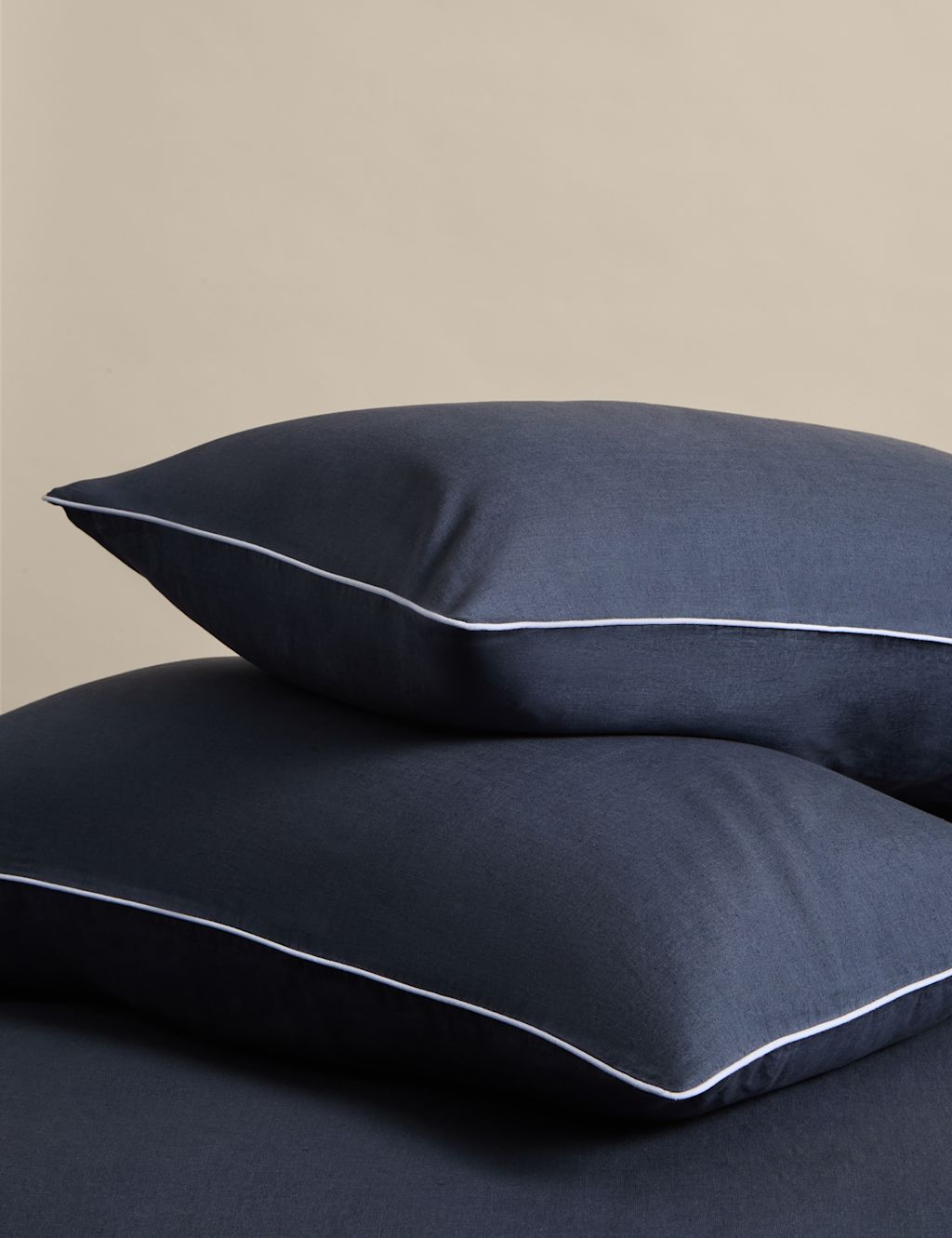 M&S 2 Pack Pure Linen 190gsm Pillowcases - Navy, Navy