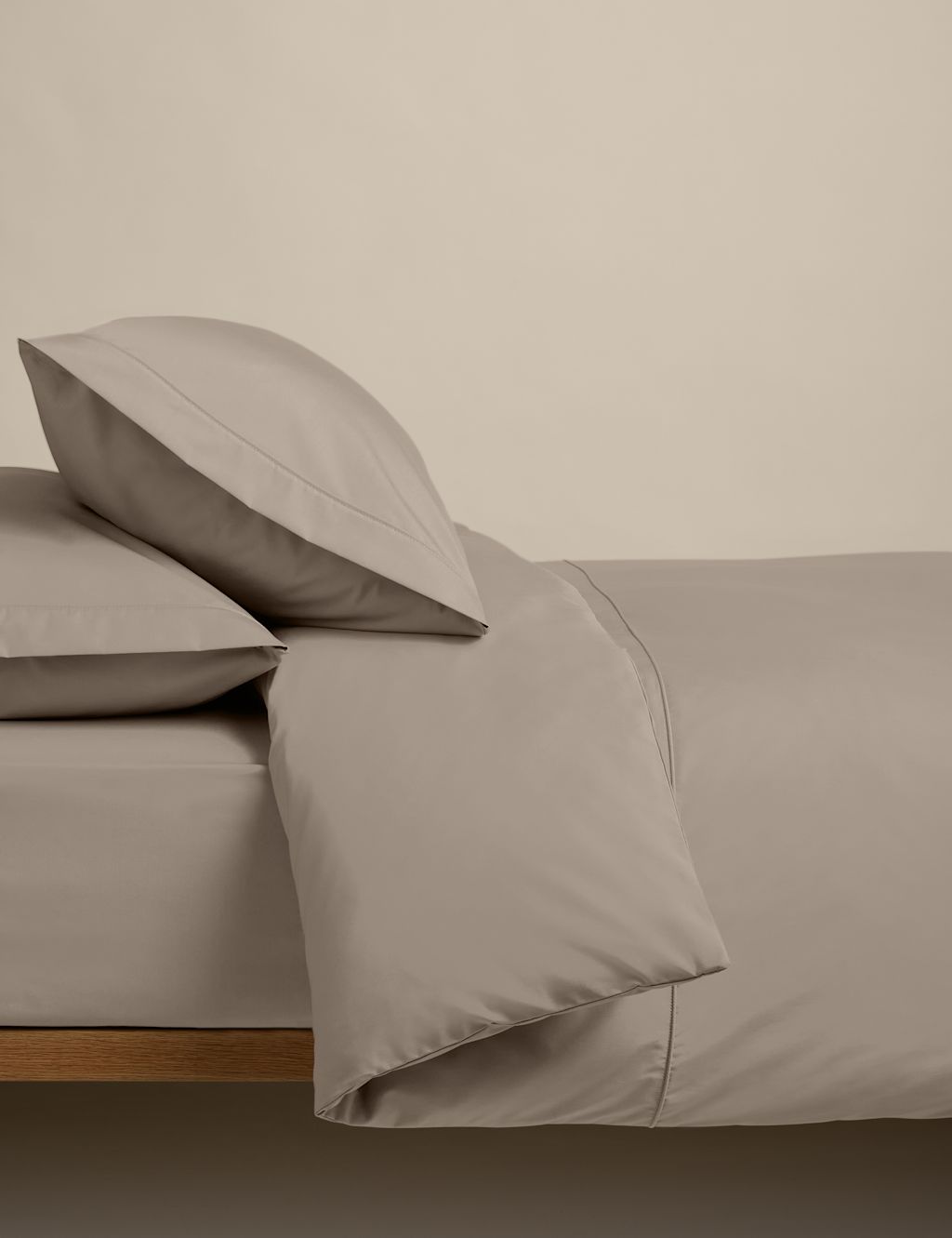 M&S Egyptian Cotton 230 Thread Count Crisp Bedding Set - King Size (5 ft) - Mink, Mink