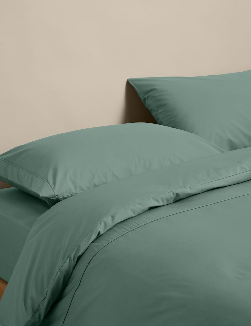 M&S Egyptian Cotton 230 Thread Count Crisp Bedding Set - Single (3 ft) - Smokey Green, Smokey Green