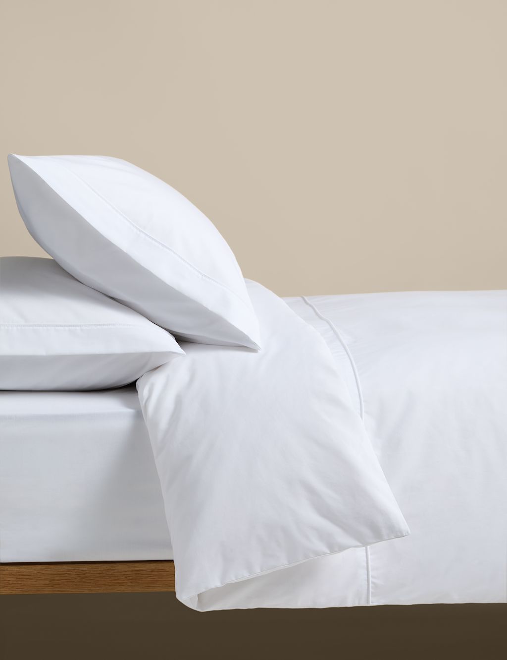 M&S Egyptian Cotton 230 Thread Count Crisp Bedding Set - Single (3 ft) - White, White