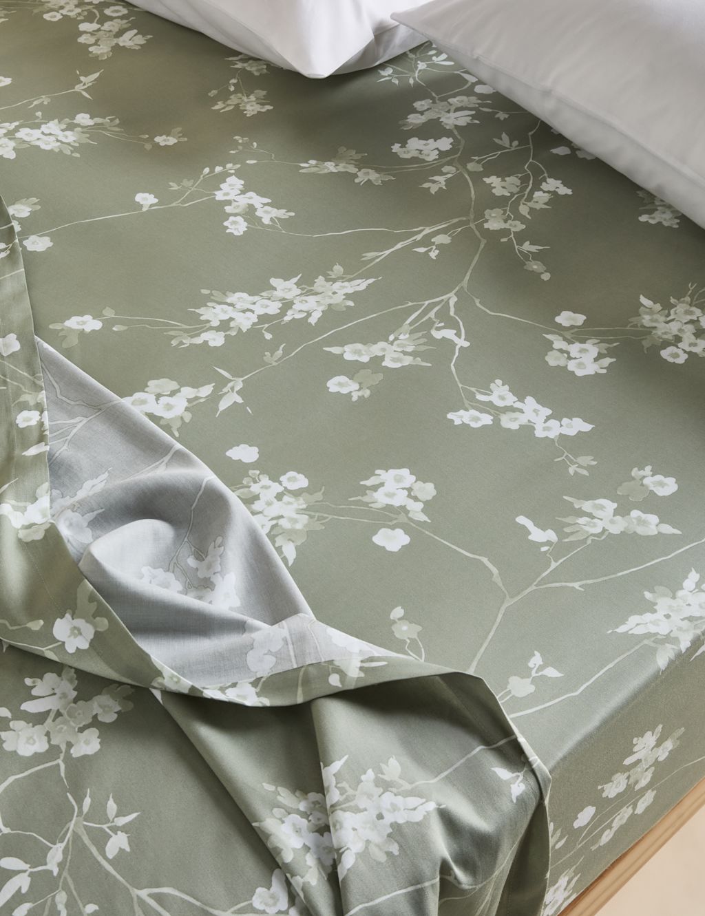 M&S Pure Cotton Sateen Cherry Blossom Deep Fitted Sheet - 6FT - Green Mix, Green Mix