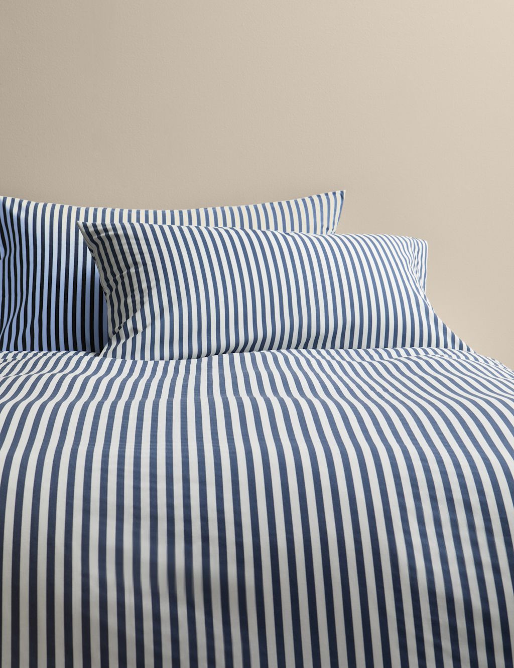 M&S Cotton Blend Striped Bedding Set - King Size (5 ft) - Blue Mix, Blue Mix