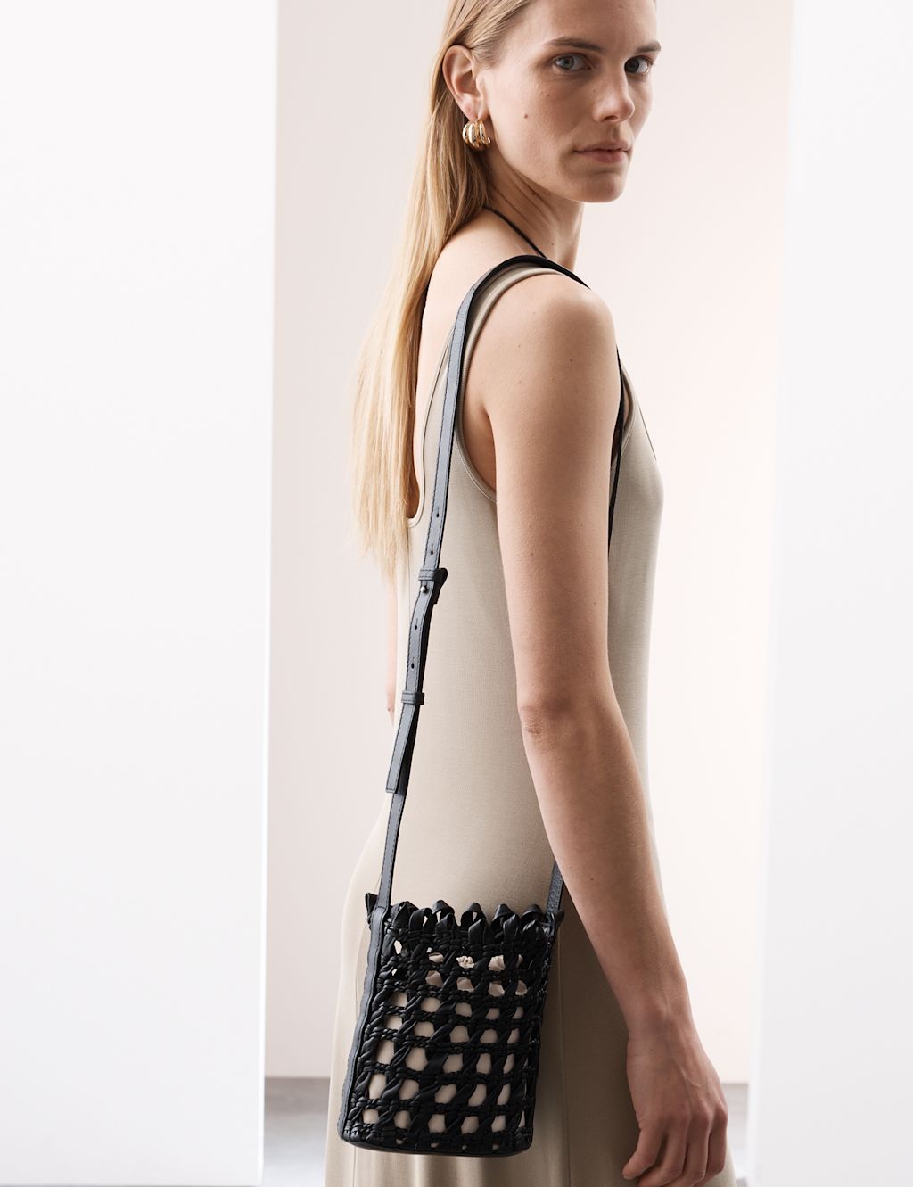 Autograph Pure Leather Woven Cross Body Bag - 1SIZE - Black, Black