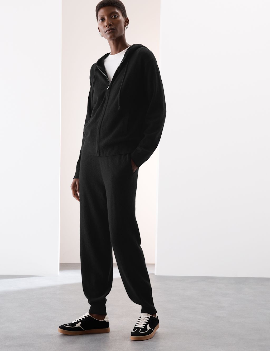 Autograph Pure Cashmere Tapered Ankle Grazer Joggers - Extra Large - Black, Black