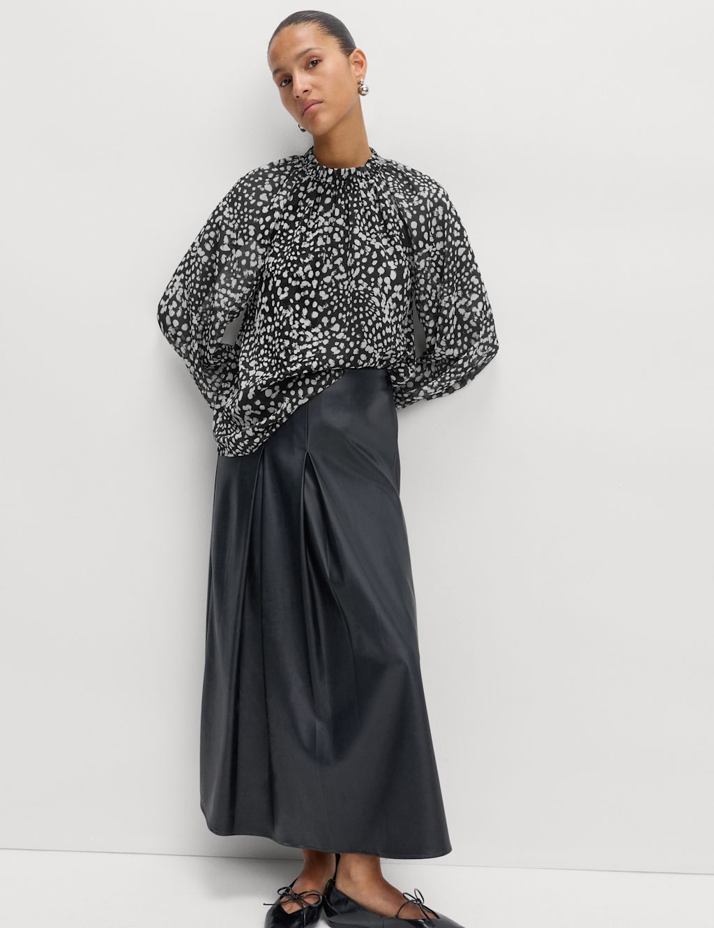 M&S Sheer Floral Printed Long Blouson Sleeve Blouse - 14REG - Black Mix, Black Mix