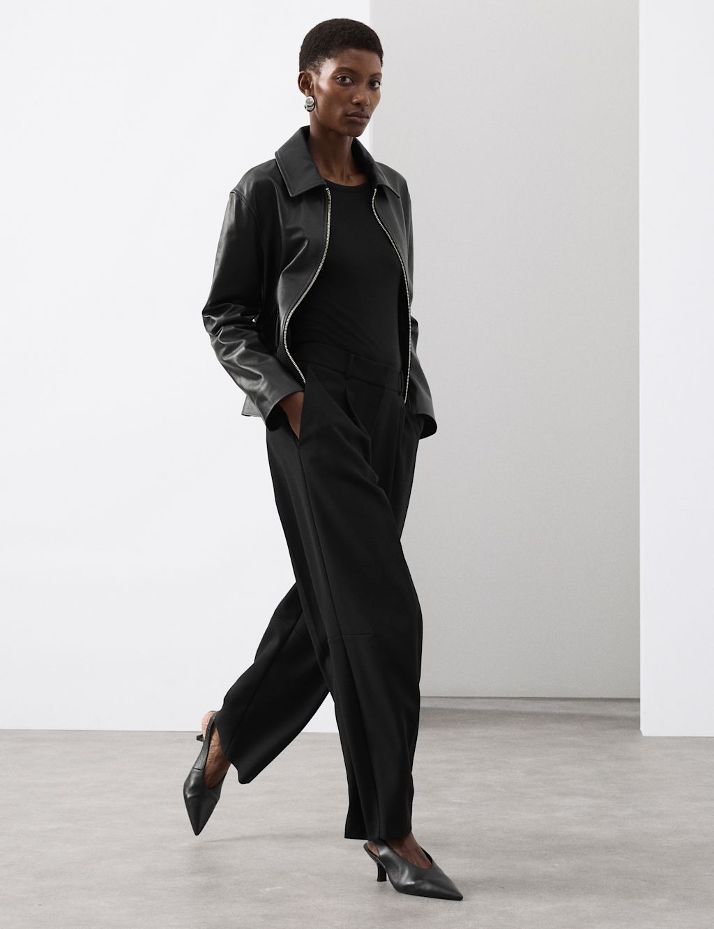 Autograph Tailored Barrel Leg Trousers with Wool - 10 - Black, Black