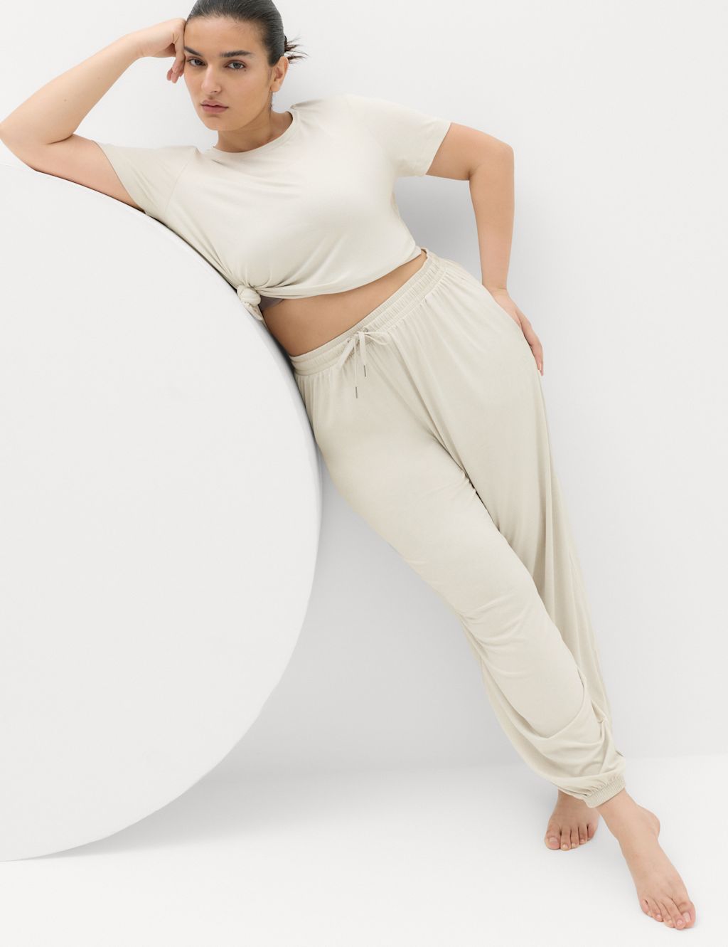 Goodmove Lightweight Super Soft Cuffed Parachute Joggers - 22 - Vanilla, Vanilla