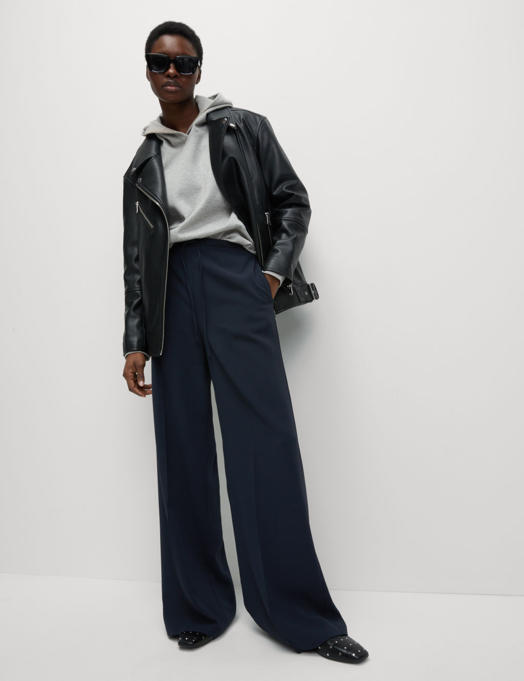M&S Crepe Elasticated Waist Wide Leg Trousers - 8SHT - Dark Navy, Dark Navy
