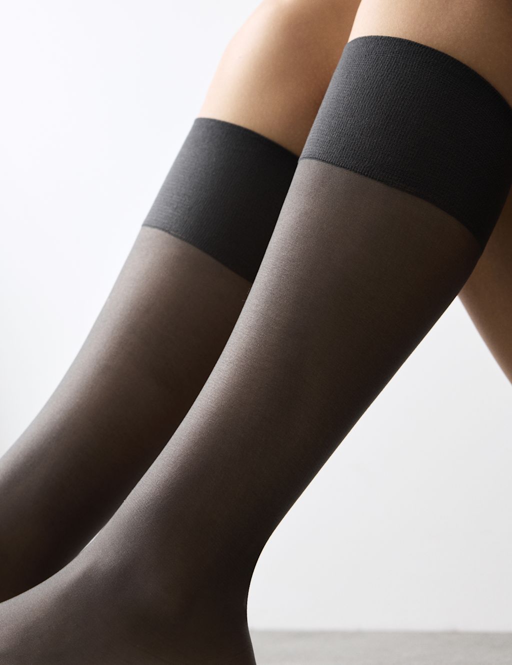 Autograph 5pk 10 Denier Ladder Resist Matt Knee Highs - Wider Fit - Nearly Black, Nearly Black