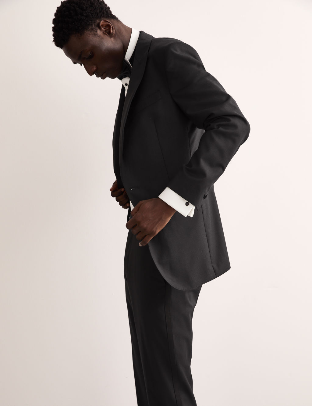 JAEGER  Tailored Fit Pure Wool Tuxedo Jacket - 36REG - Black, Black