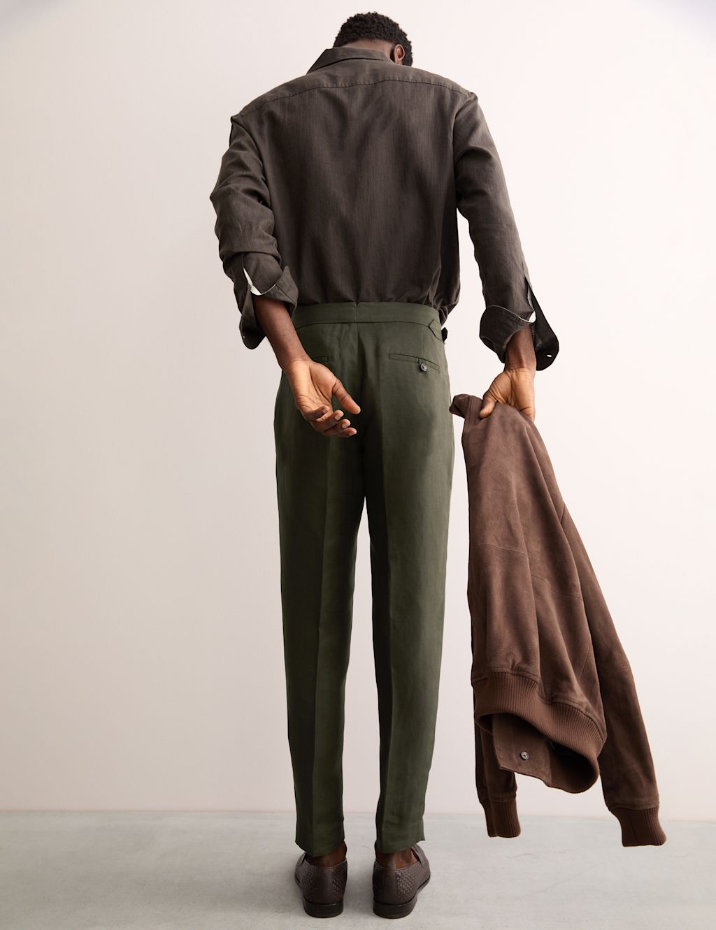 JAEGER  Tapered Fit Linen Blend Trousers - 42REG - Evergreen, Evergreen