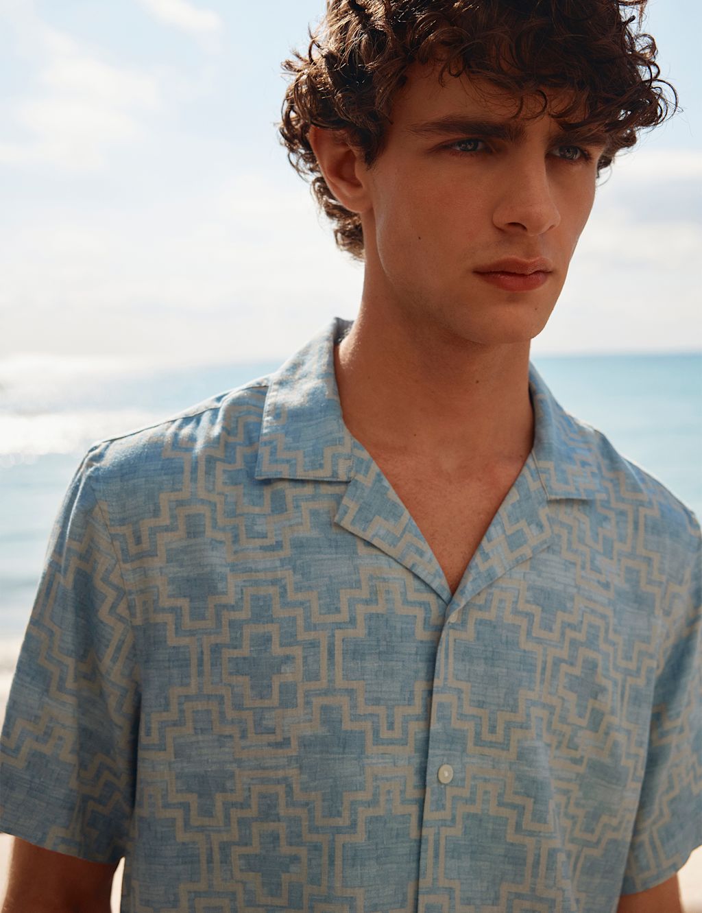 M&S Linen Blend Geometric Print Short Sleeve Shirt - SREG - Blue Mix, Blue Mix