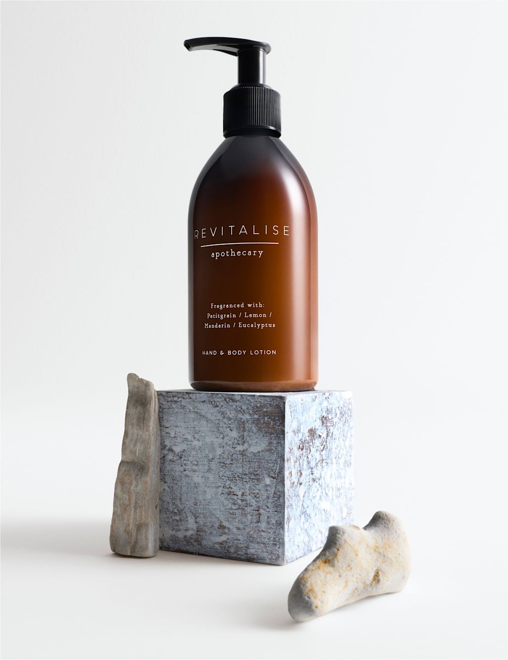 Apothecary Revitalise Hand and Body Lotion 250ml - 1SIZE