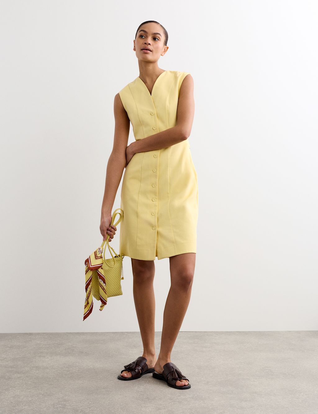 JAEGER  Cotton Blend V-Neck Knee Length Shift Dress - 20 - Yellow, Yellow