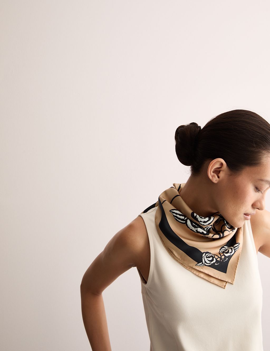 JAEGER  Pure Silk Floral Tile Square Scarf - 1SIZE - Gold Mix, Gold Mix