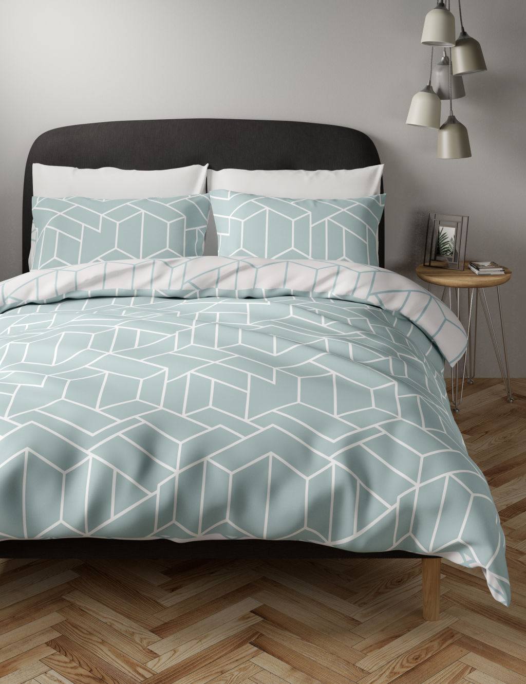 Cotton Blend Geometric Bedding Set 3 of 4