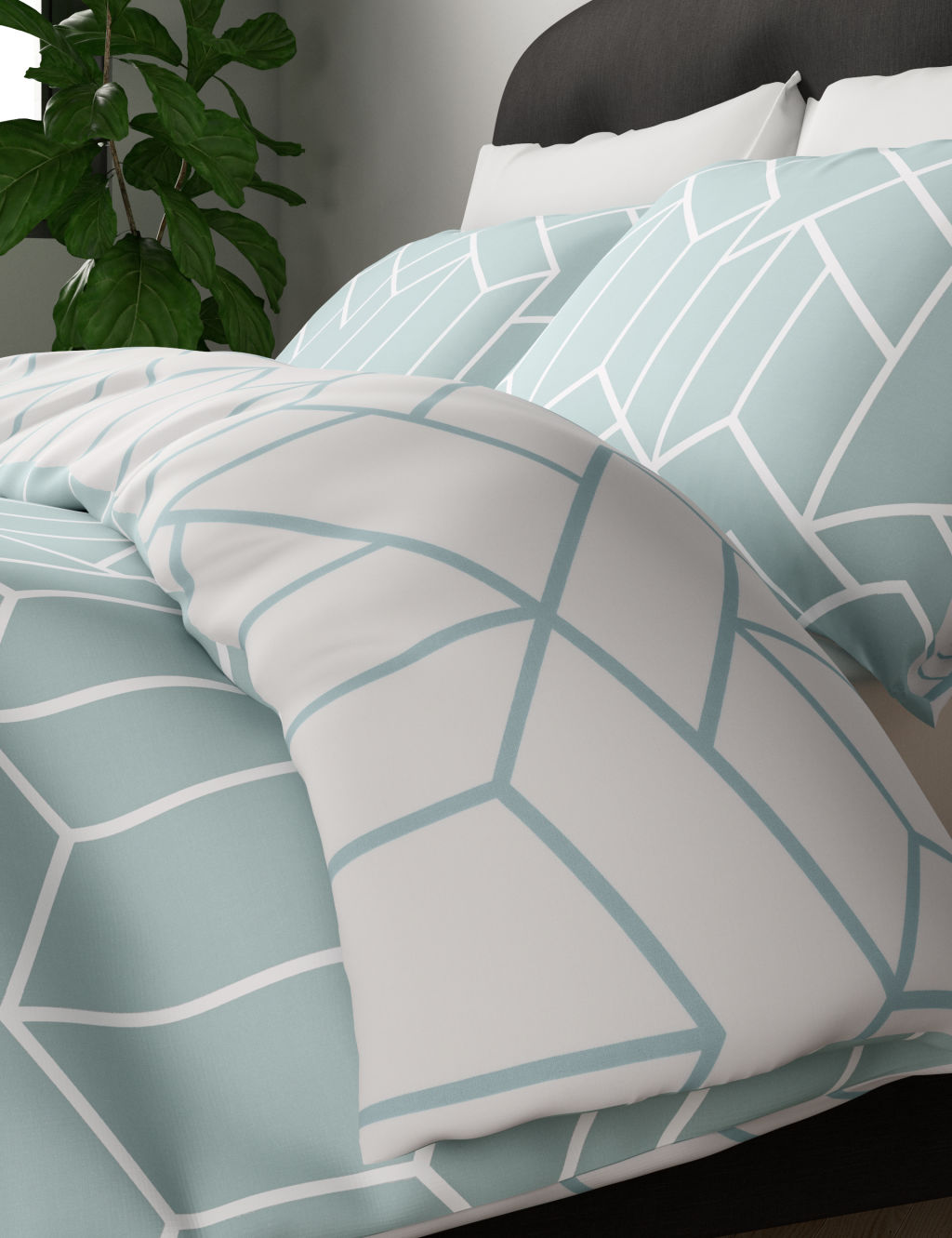 Cotton Blend Geometric Bedding Set 2 of 4