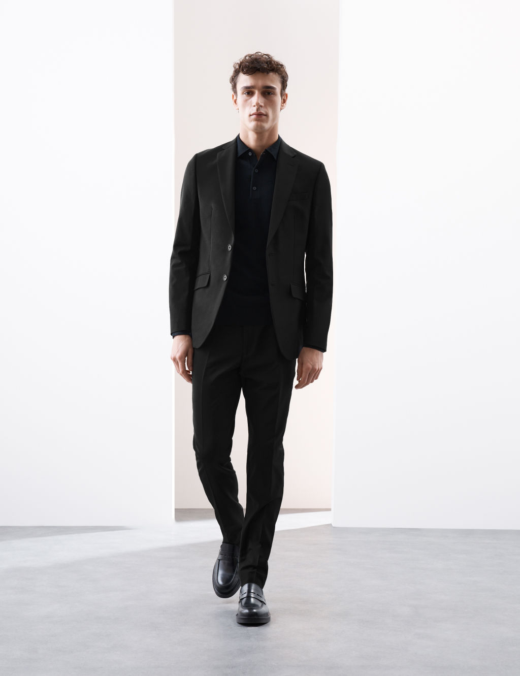 Slim Fit Wool Blend Stretch Suit