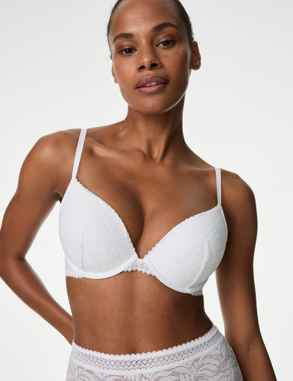 Flexifit™ Lace Wired Push-Up Bra Set A-E 1 of 5