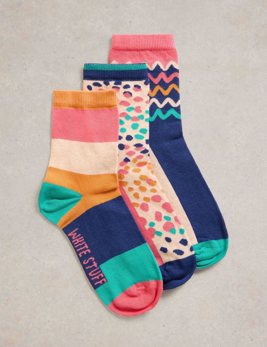 3pk Cotton Rich Squiggle Ankle High Socks