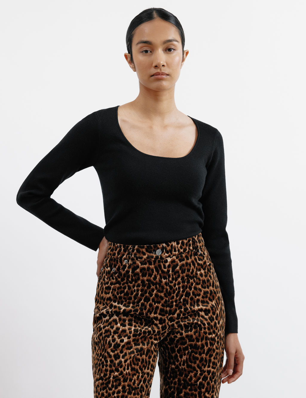 Scoop Neck Knitted Top