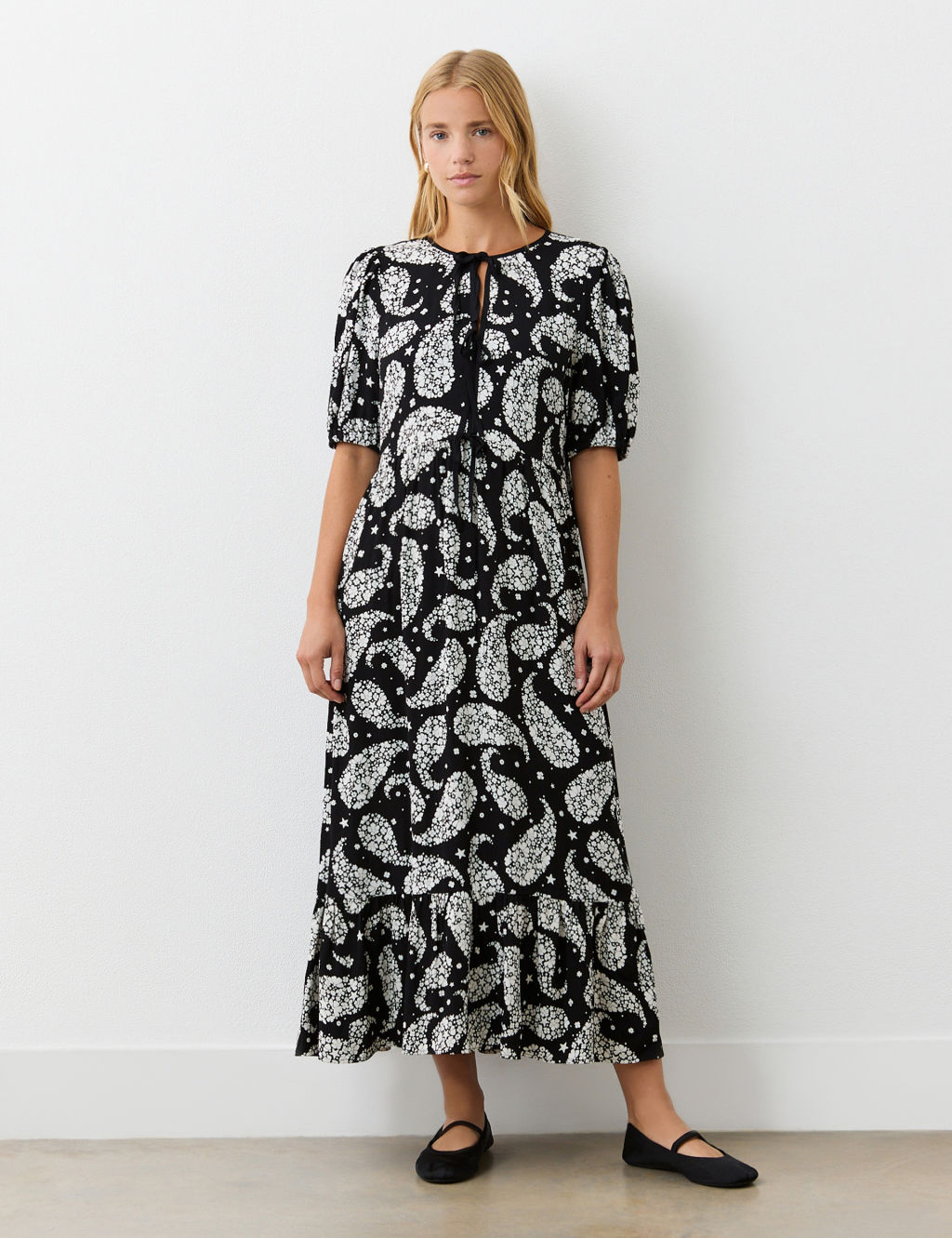 Crepe Paisley Tie Neck Midi Tiered Dress
