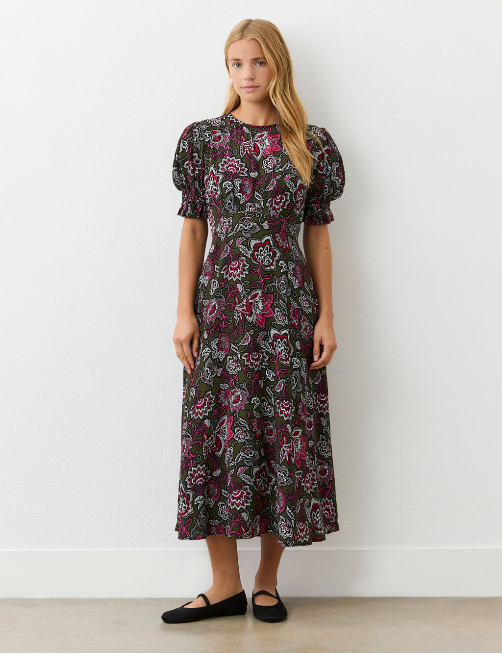 Crepe Floral Midi Waisted Dress