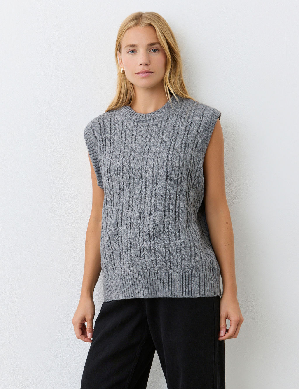 Cable Knit Crew Neck Split Hem Knitted Vest