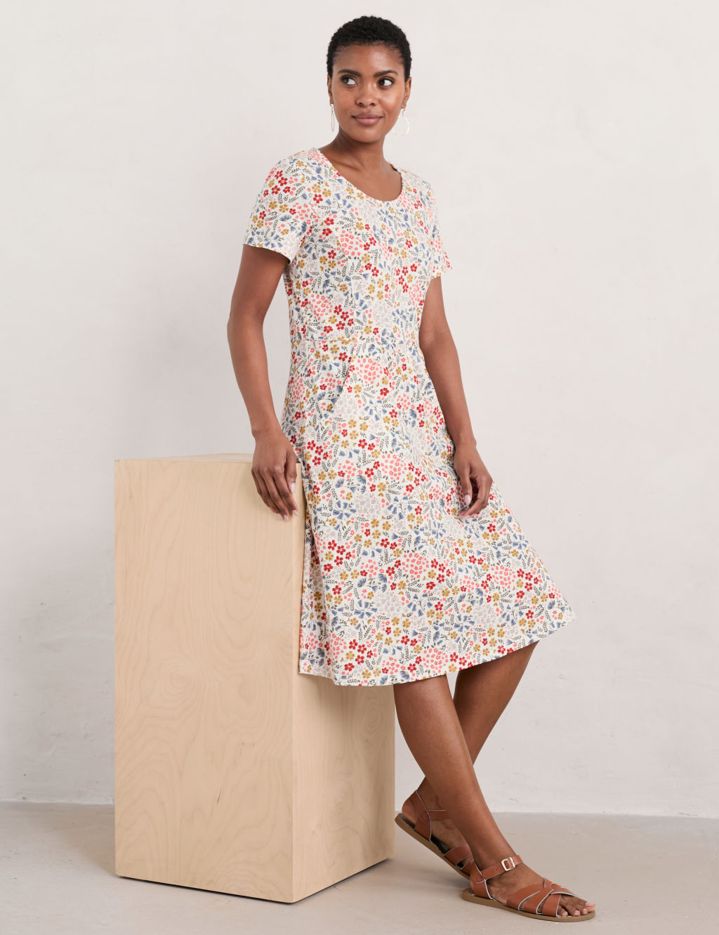 Page 32 - Dresses