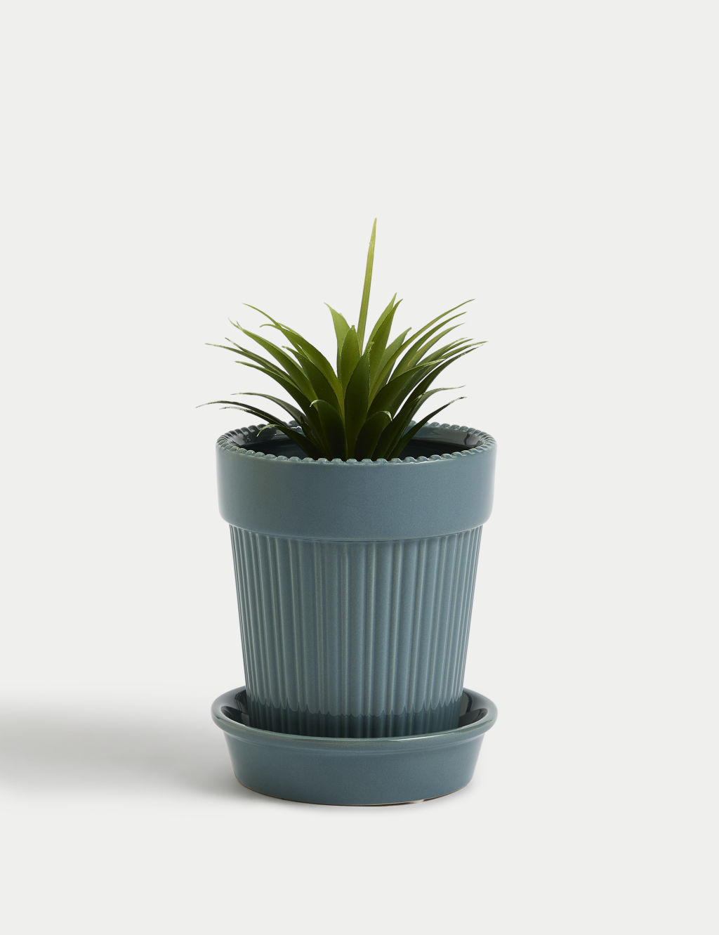 Small Ridged Ceramic Planter with Tray