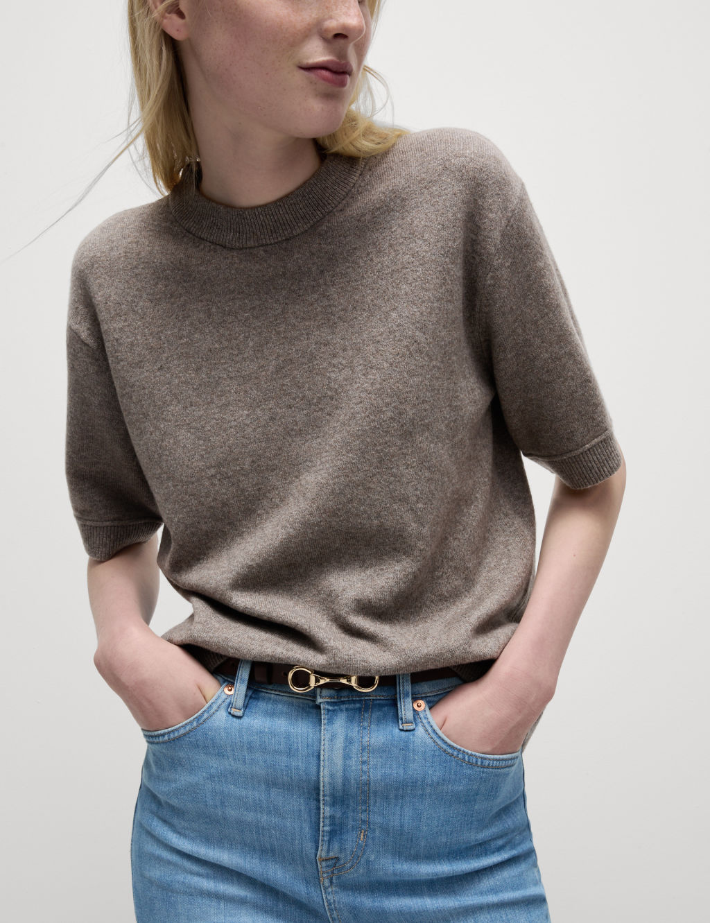 Air-Yarn Crew Neck Knitted Top