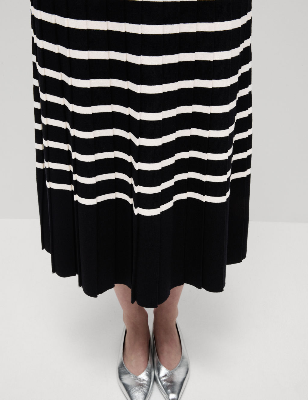 Striped Ribbed Knitted Midi Dress 5 of 8