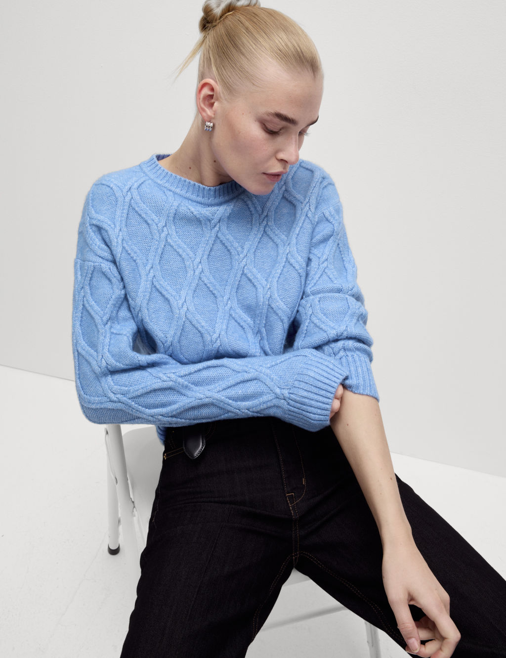 Cloud-Yarn Textured Crew Neck Jumper