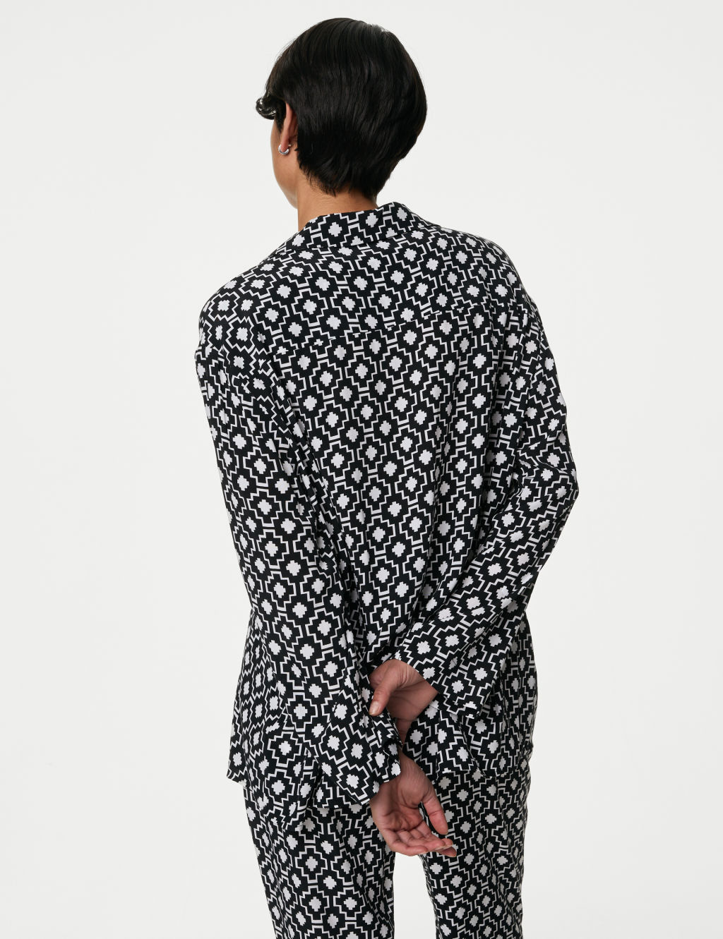 Cupro Rich Printed Collared Relaxed Shirt 5 of 8