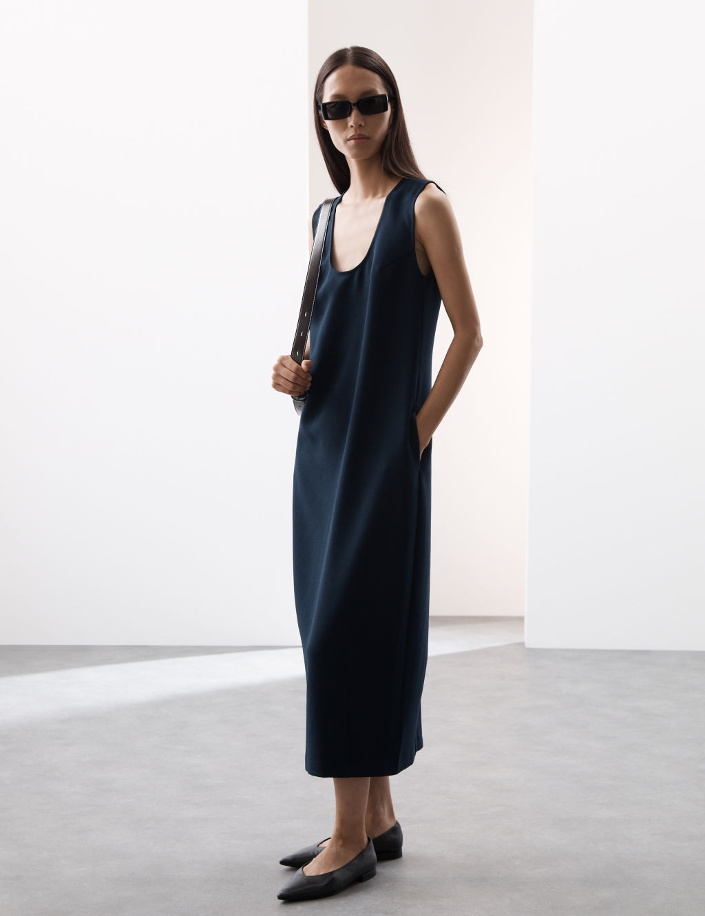 Scoop Neck Midi Column Dress