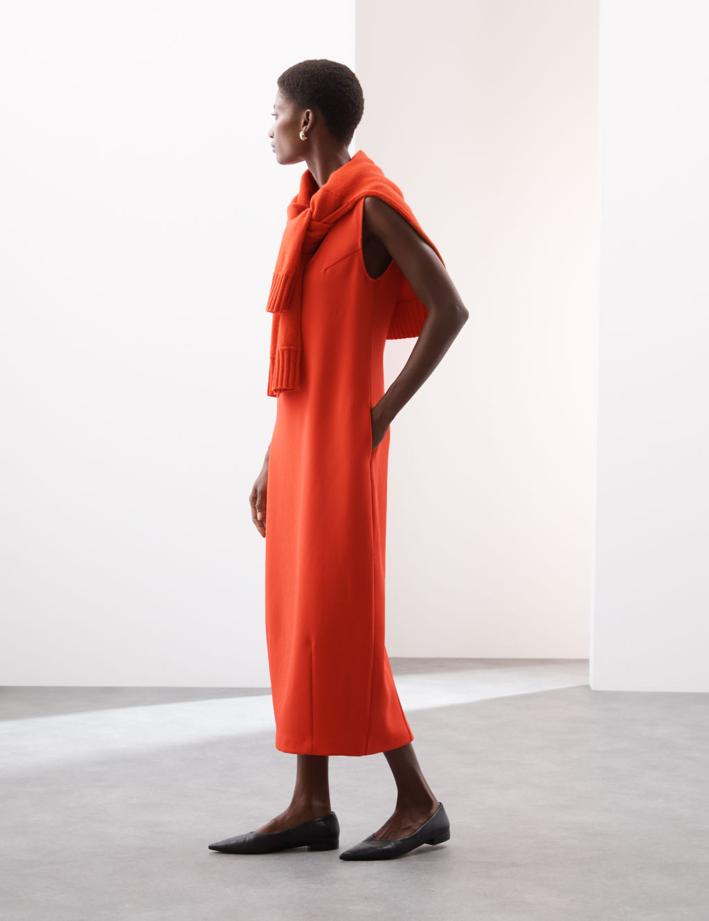 Scoop Neck Midi Column Dress