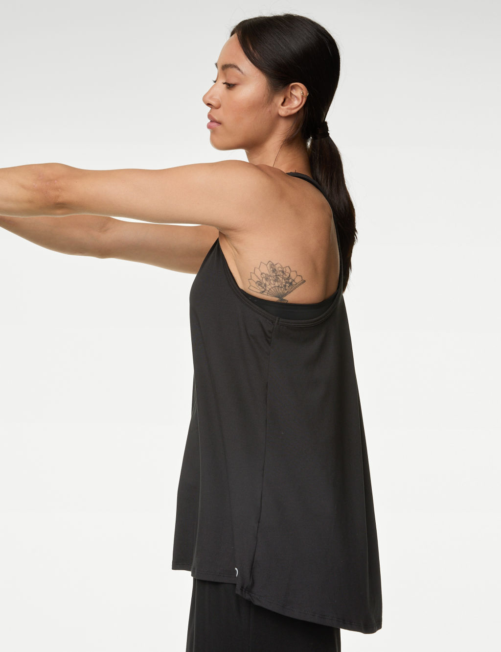 Relaxed Pleat Back Yoga Vest 4 of 6