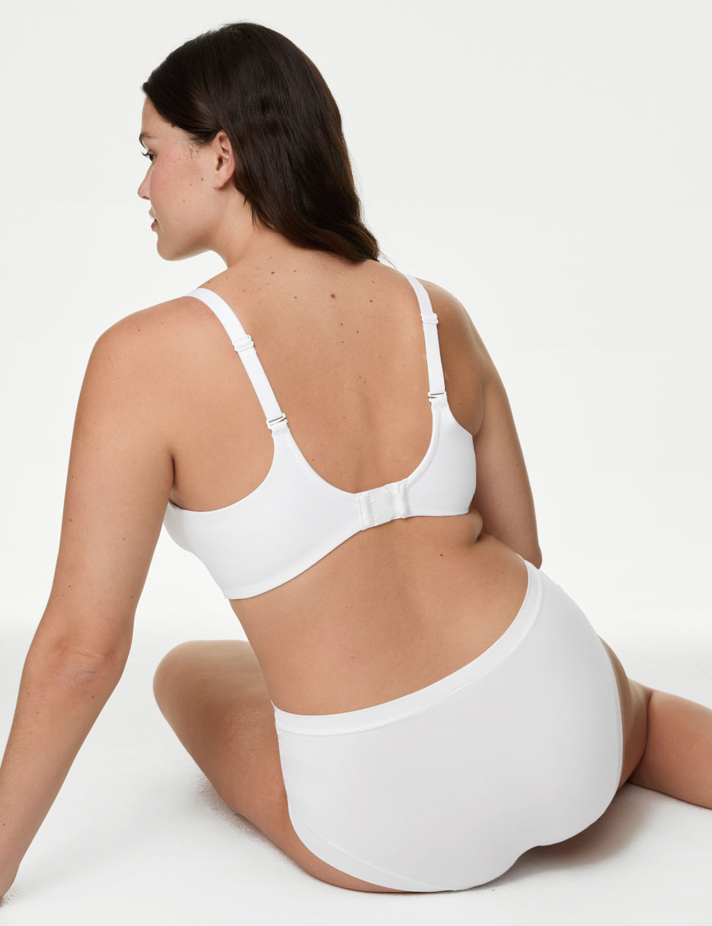 Flexifit™ Non Wired Full Cup Bra A-E 8 of 9