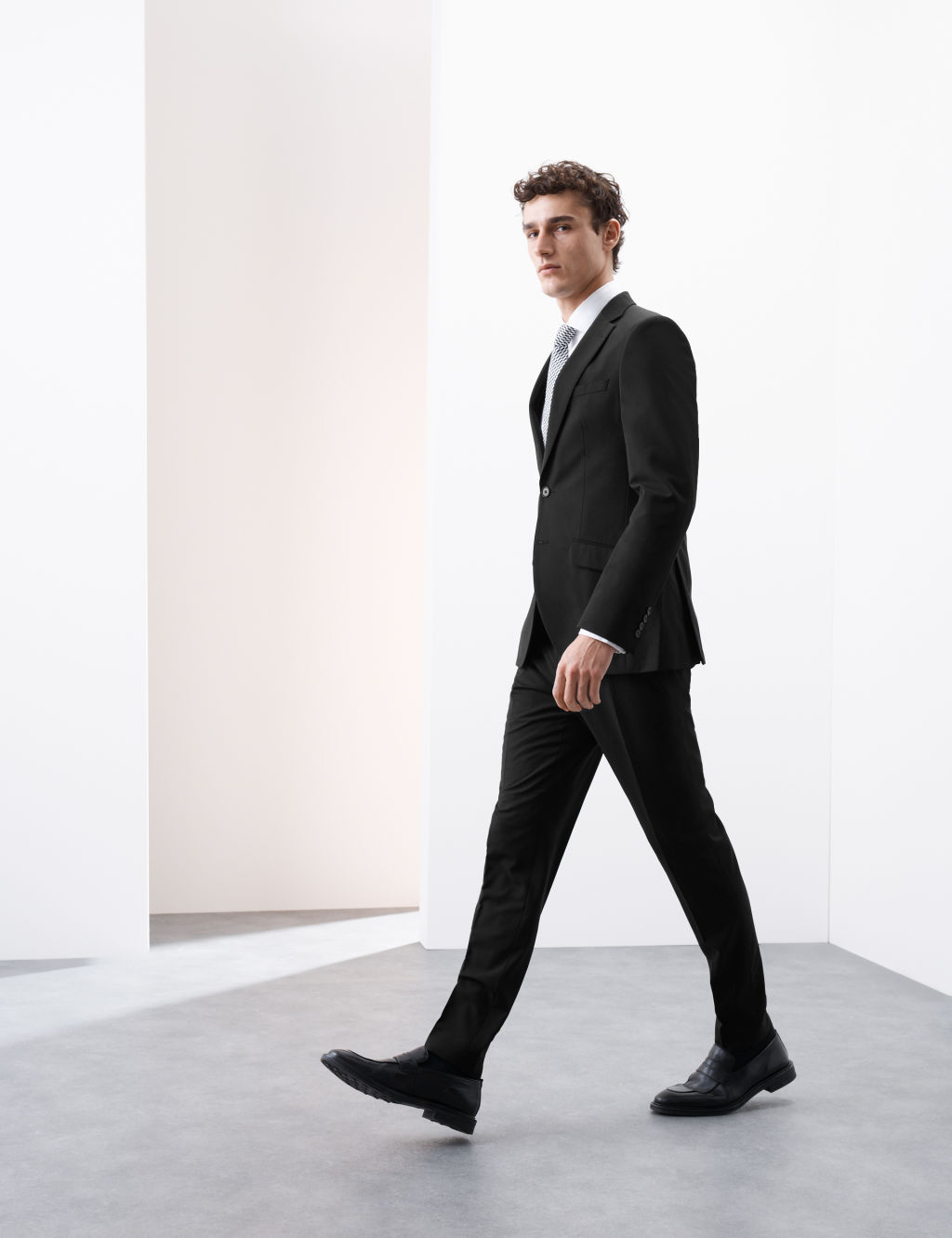 Slim Fit Performance Stretch Suit Jacket