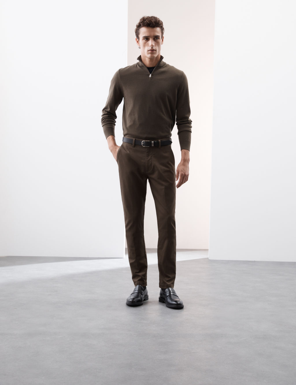 Slim Fit Italian Chinos