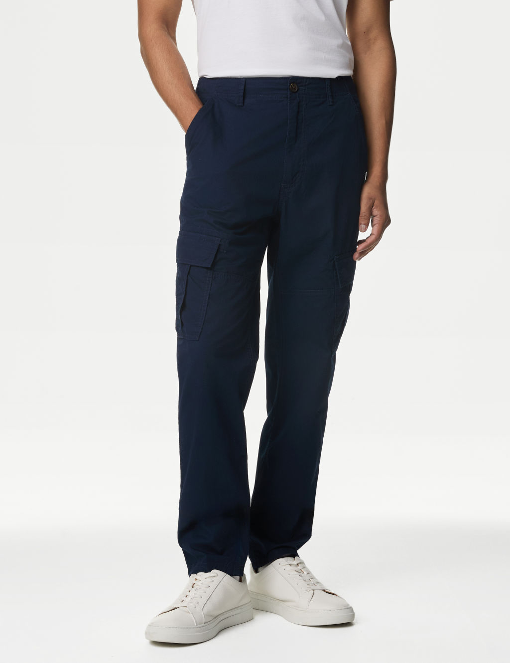 Critics Disagree On The Professional Look Of Lightweight Cargo Trousers