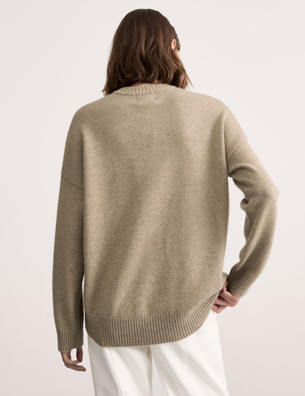Pure Cashmere Crew Neck Relaxed Jumper 4 of 7