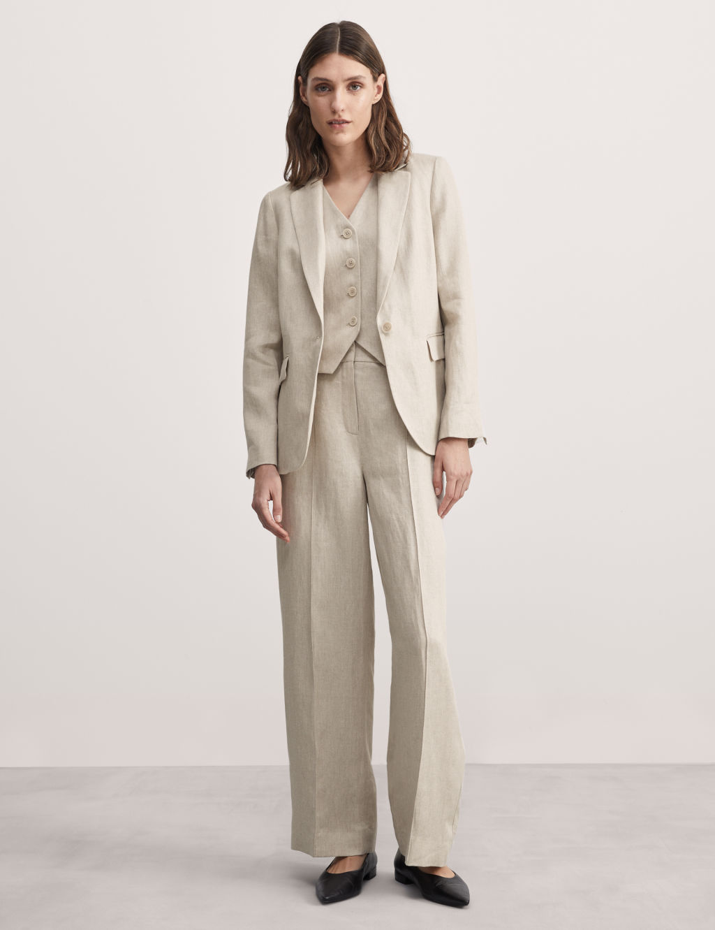 Pure Linen Relaxed Blazer