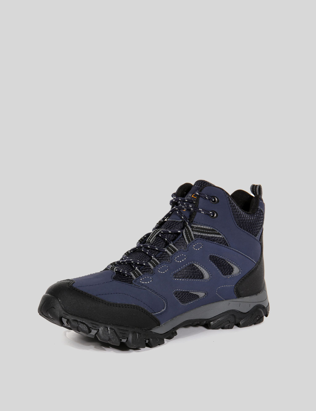 holcombe walking boots