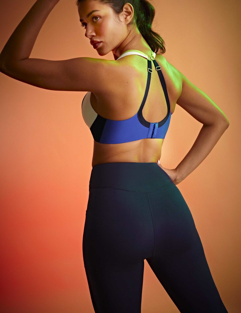 Wired Sports Bra 6 of 10