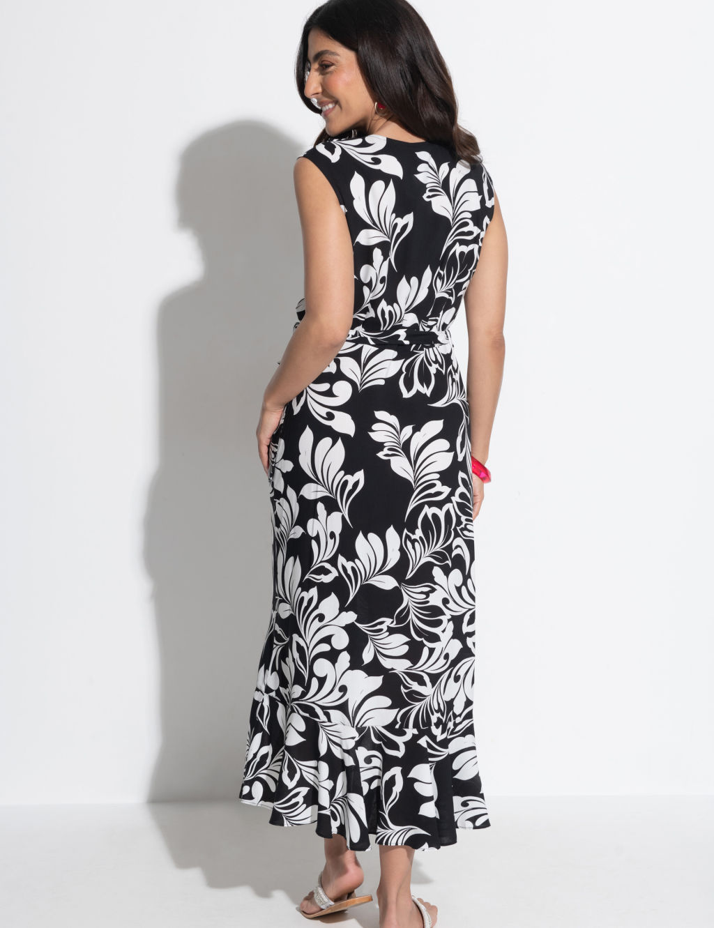 Printed V-Neck Tie Waist Midaxi Beach Dress | Pour Moi | M&S