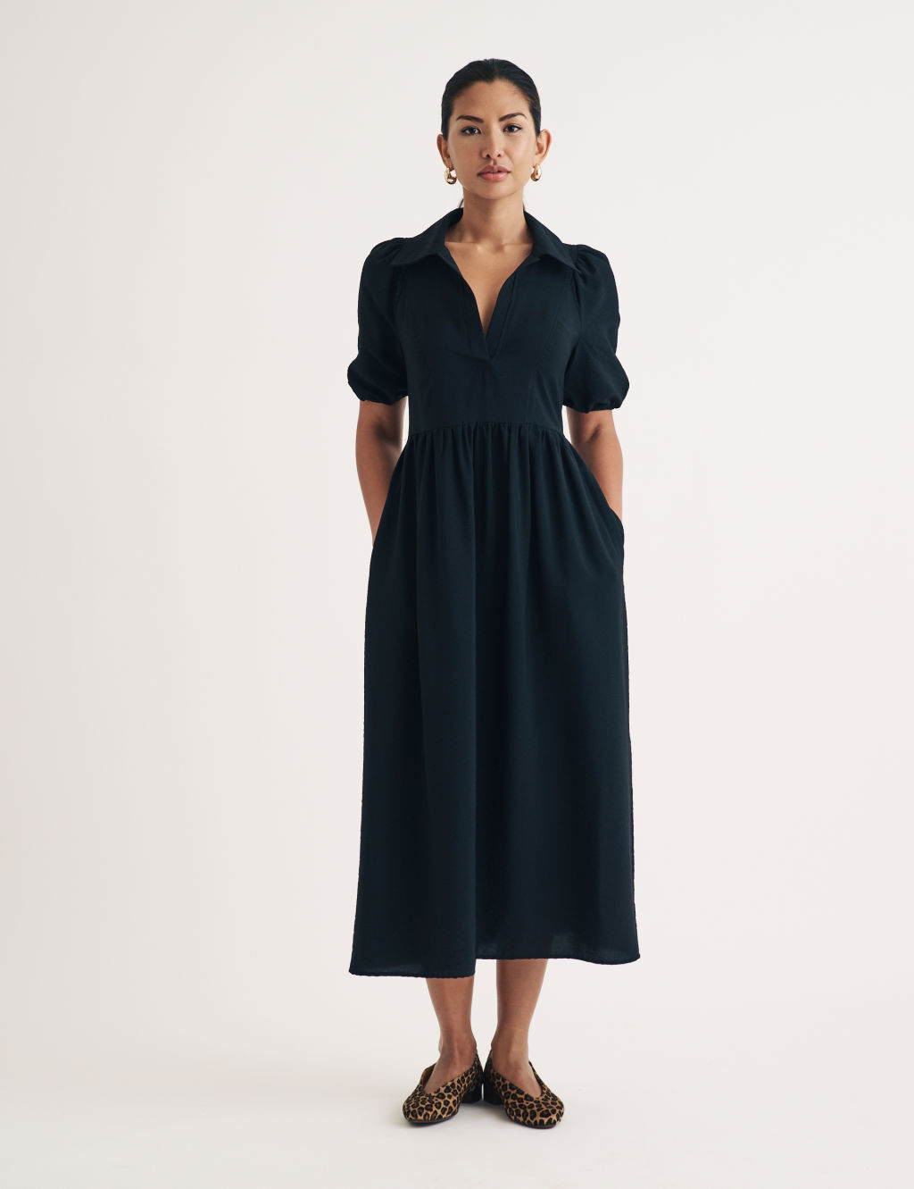 Collared V-Neck Midaxi Waisted Dress 3 of 4